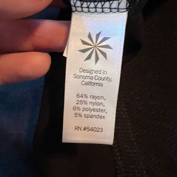 Athleta skirt. Size 4‎ - Picture 5 of 9